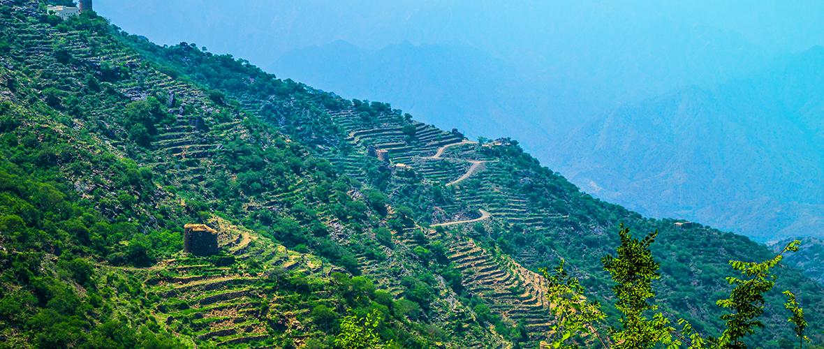Top stunning destinations to explore nature this season