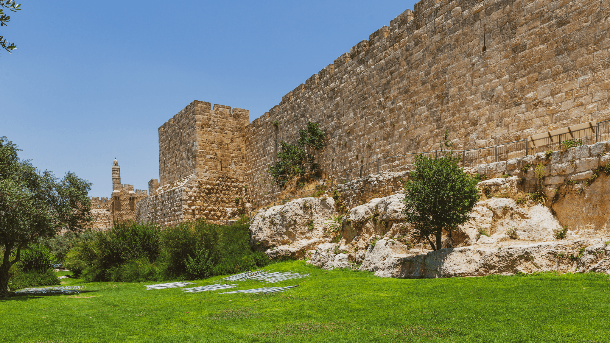 Dar Al Nasr Castle