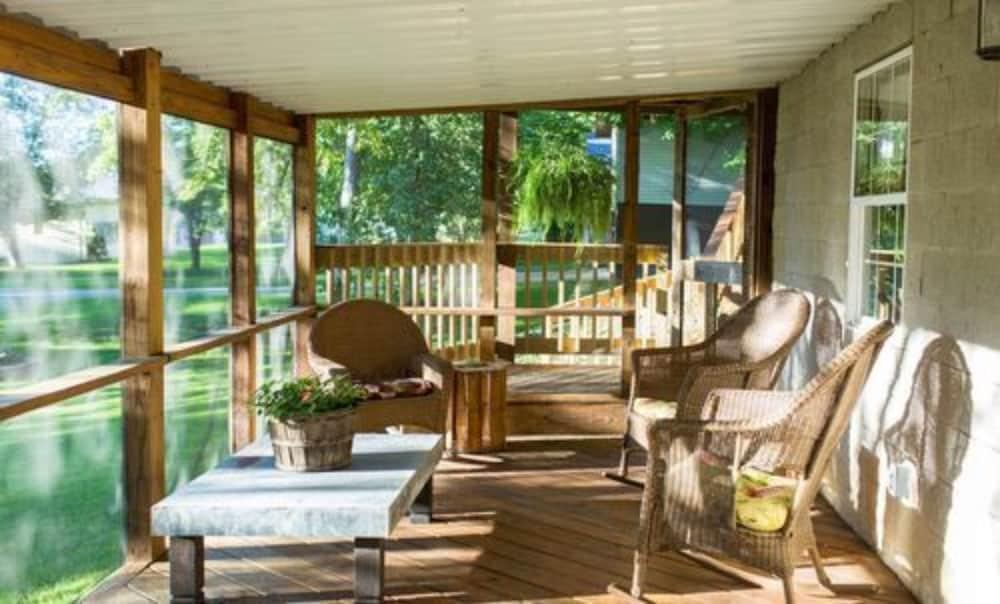 Amish Country Comfort