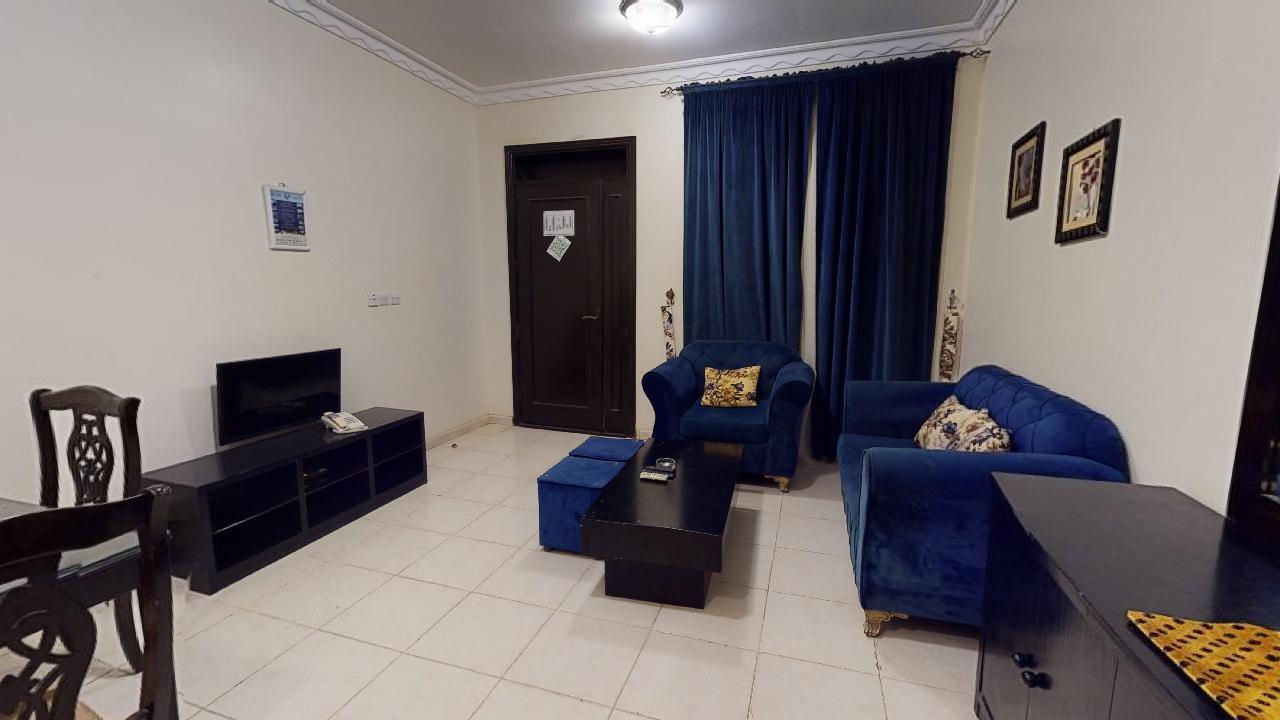 Amazing Chalet with Comfortable and Simple Furniture | 2054