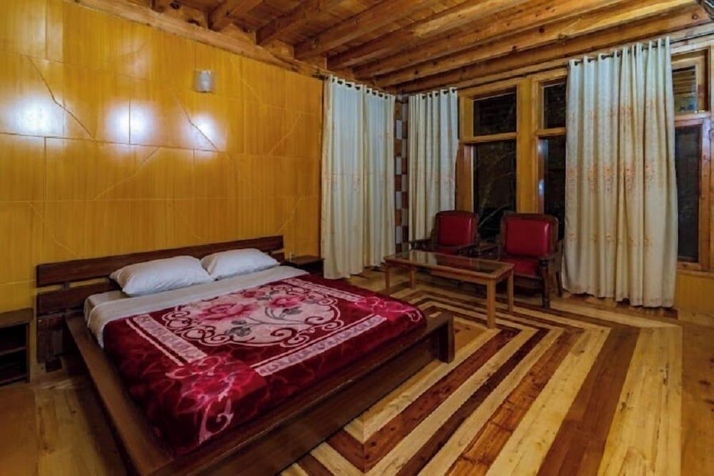 Snowland Guest House Skardu Room