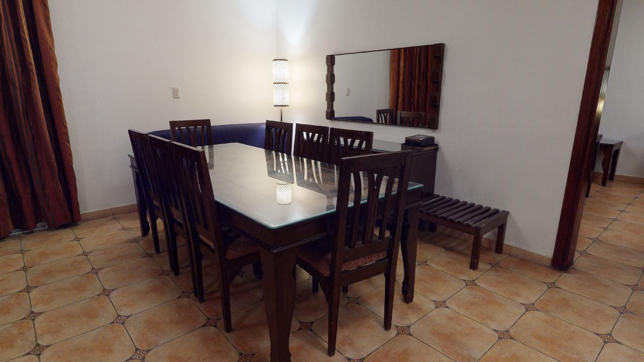 Comfy Chalet with Comfortable and Simple Furniture | 1017 Dining