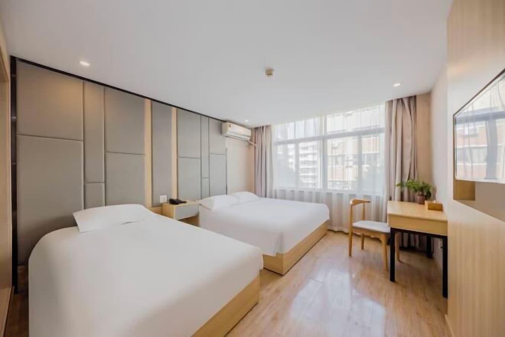 Home Inn (Shaoxing Keqiao Ancient Town Textile City Branch)