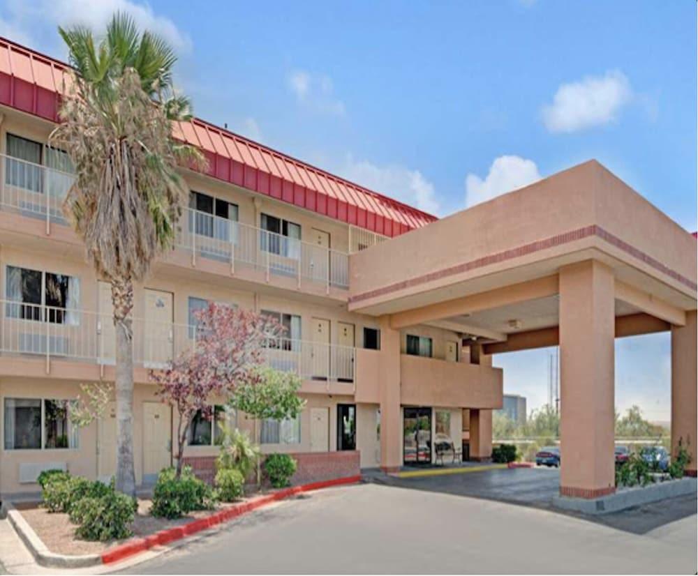 جو 2 إن آند سويتس باي ريليانس داخلي