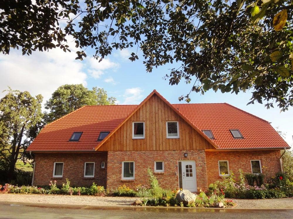 أوستزي فيرينهاوس فيلتسين - شولجارتنهاوس