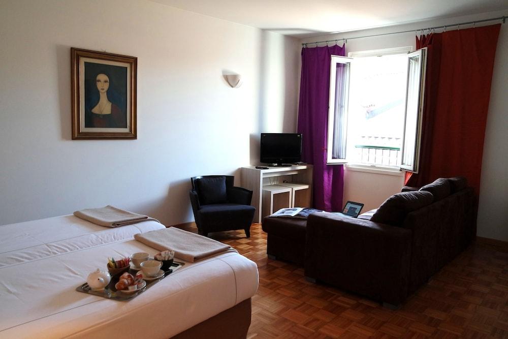 Albergo Del Sole Room
