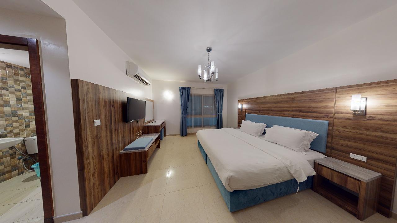 Amazing Chalet with Pool | 981 Room