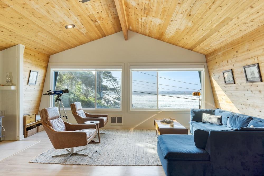 Cove Beach by Avantstay Stunning Ocean Views Designed for Groups Room