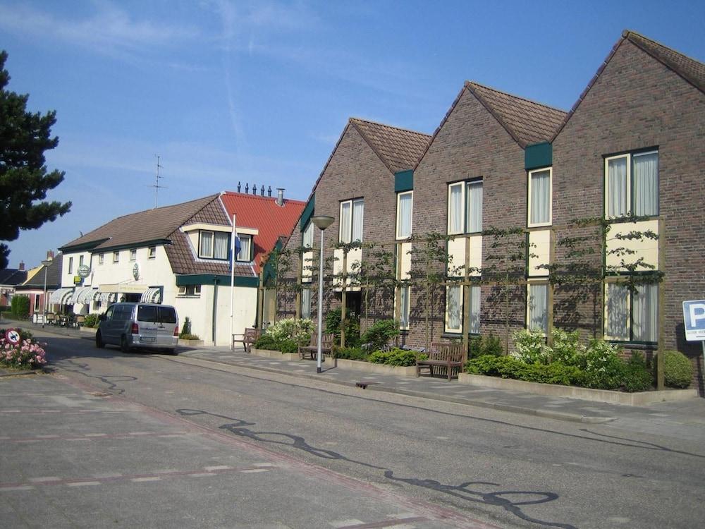 Hotel Ekamper Exterior