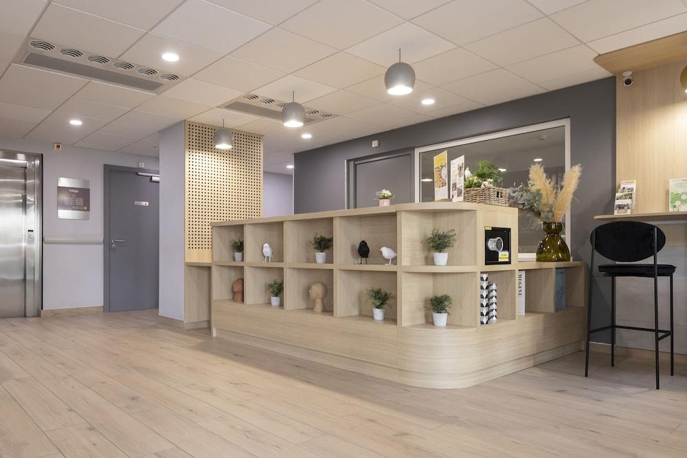 أبارت هوتل أوداليز سيتي كولمار لا روز دارجن منطقة الاستقبال