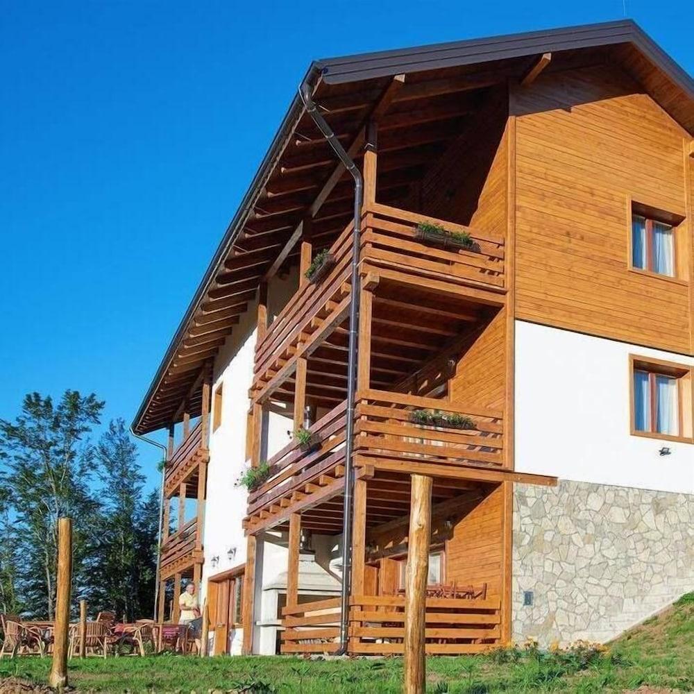 بي آند بٔباتمنتس بوريك بليتفيس ليكس المنطقة الخارجية