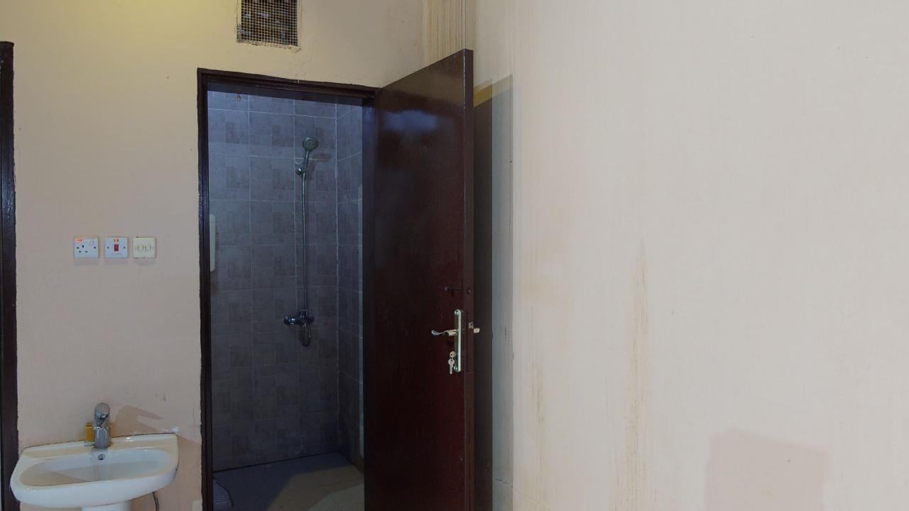 Comfy Istiraha with Pool | 603 Bathroom