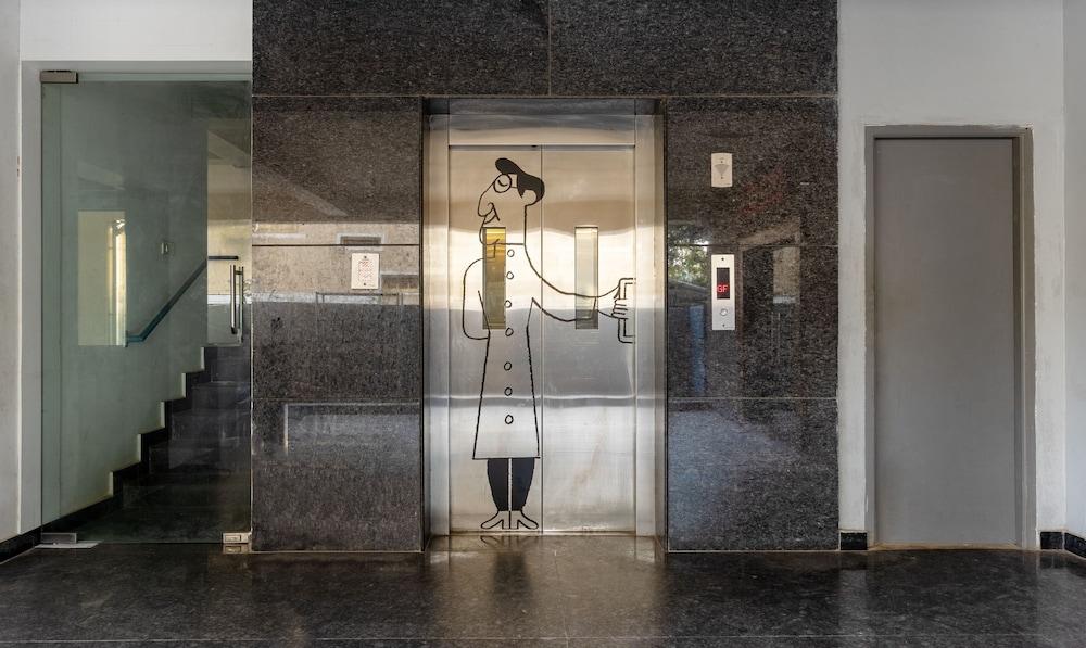 Treebo Treetops Inn - Anna Nagar Lobby