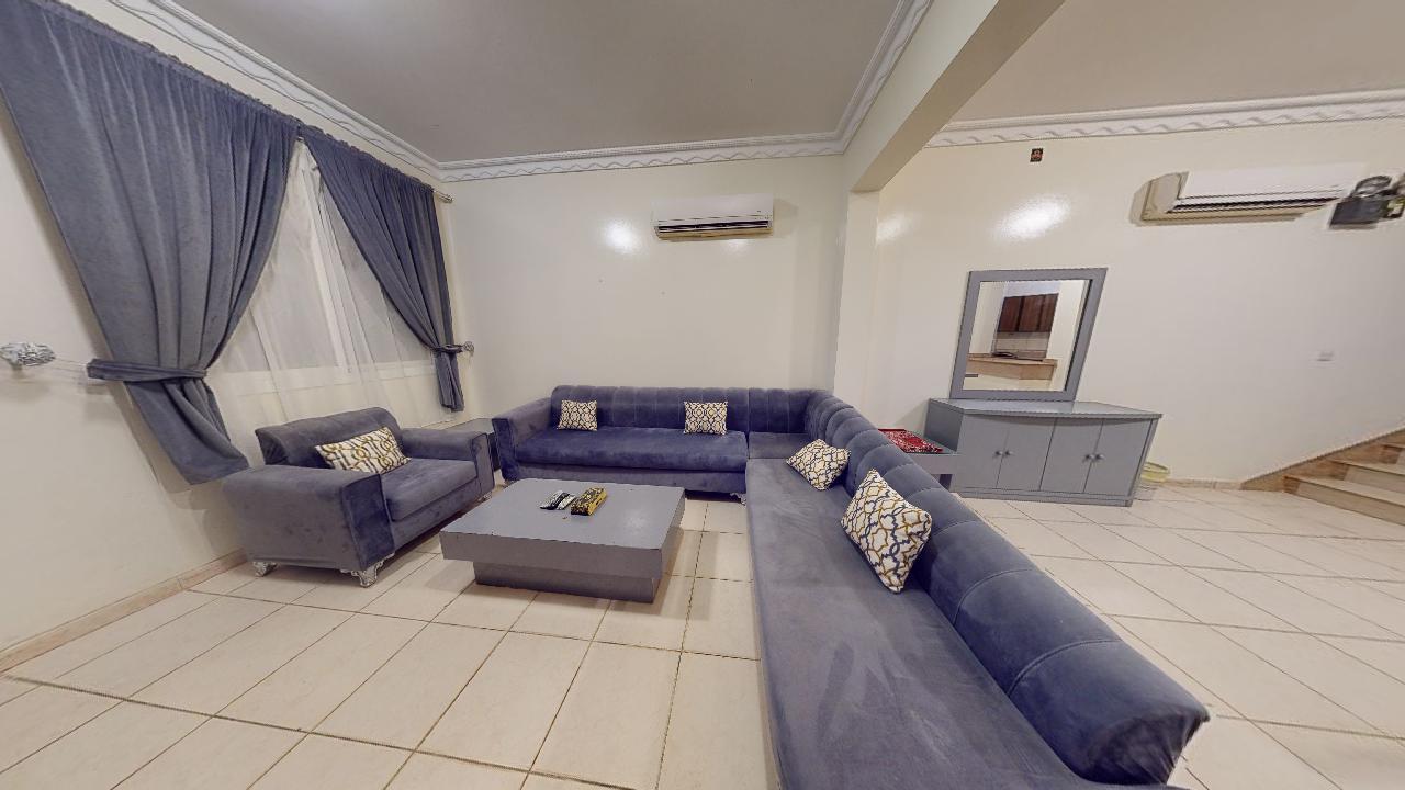 Comfy Chalet with Comfortable and Simple Furniture | 2021