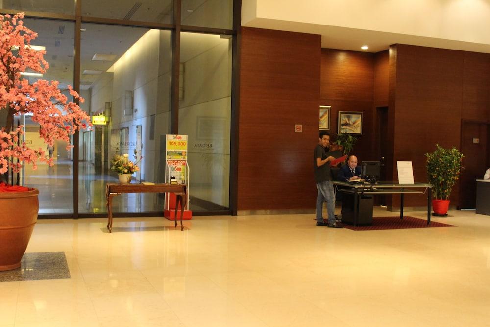 1 Ivy Suite At Berjaya Times Square Lobby