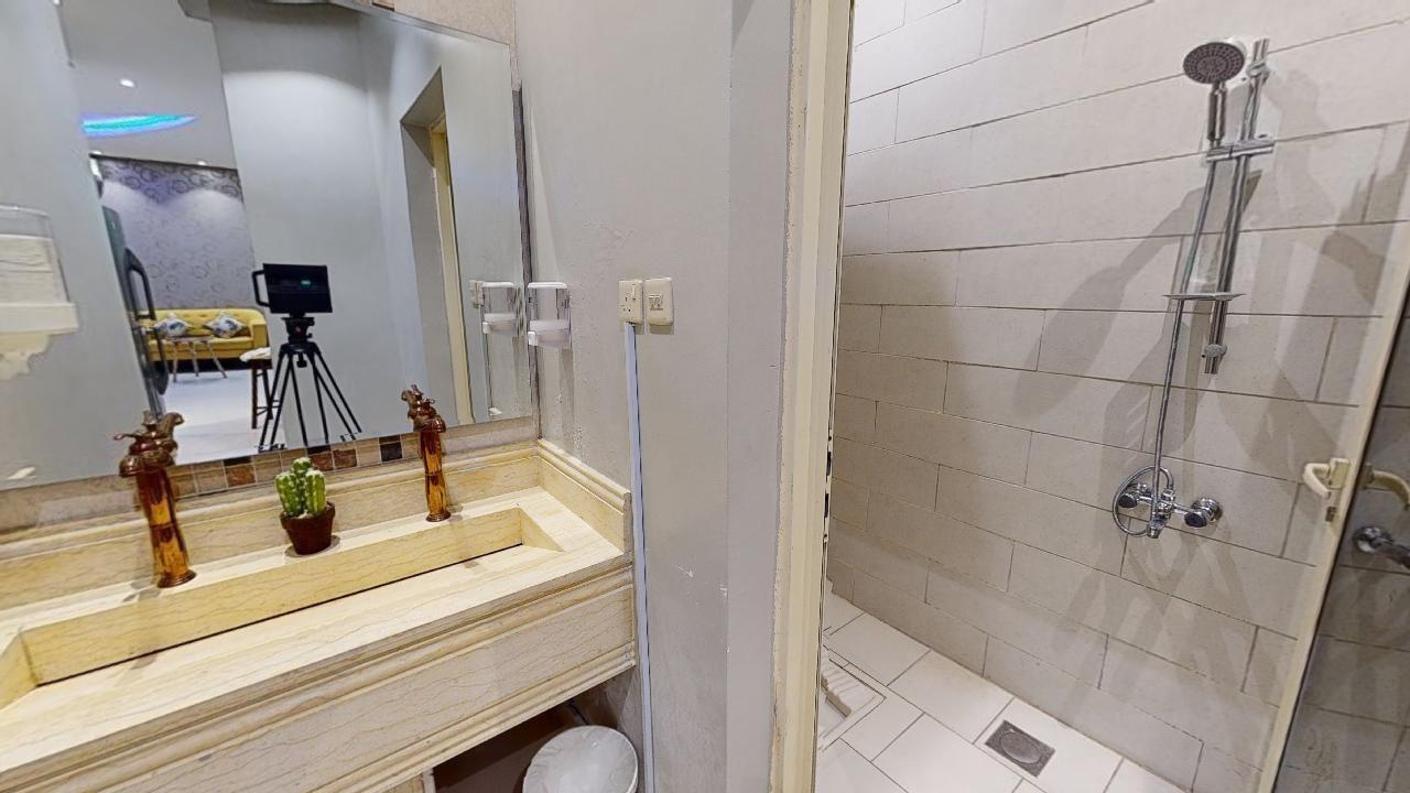 Elegant Chalet with Pool | 1139 Bathroom