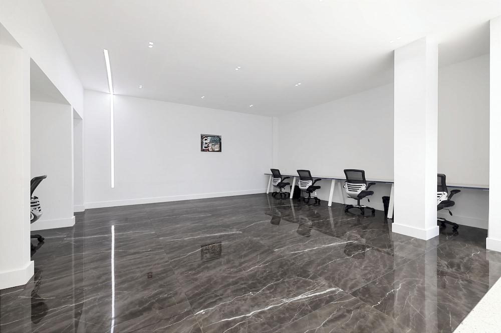 ذا بوجارت باي لاكوربان، ترايدمارك كوليكشن باي ويندام منطقة الاستقبال