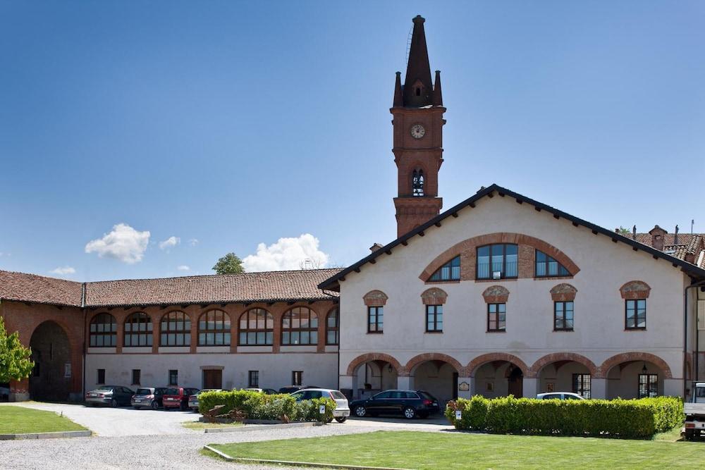 Albergo La Corte Albertina Exterior