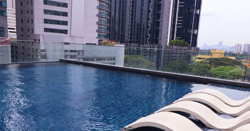 Reizz Residence Waterslide