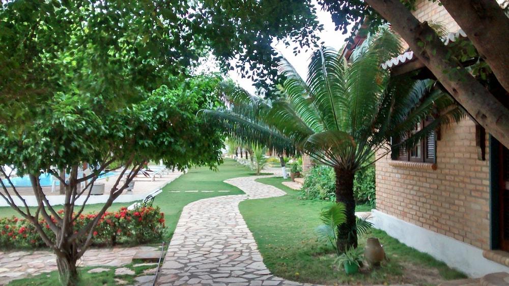 POUSADA 7 MARES Property Grounds