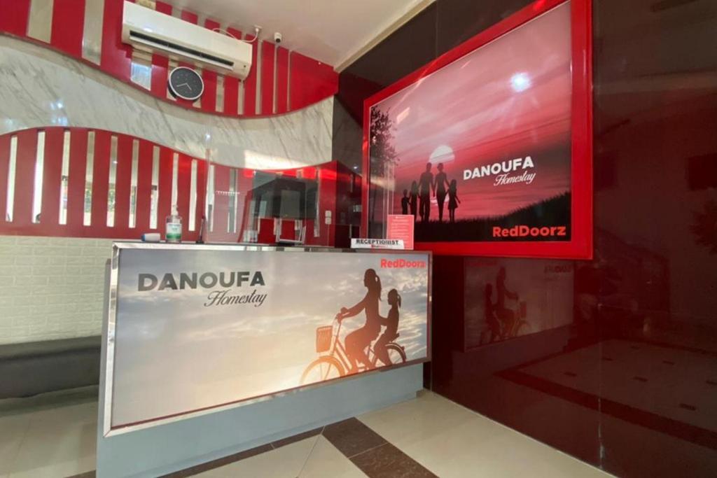RedDoorz Plus @ Rawamangun Others