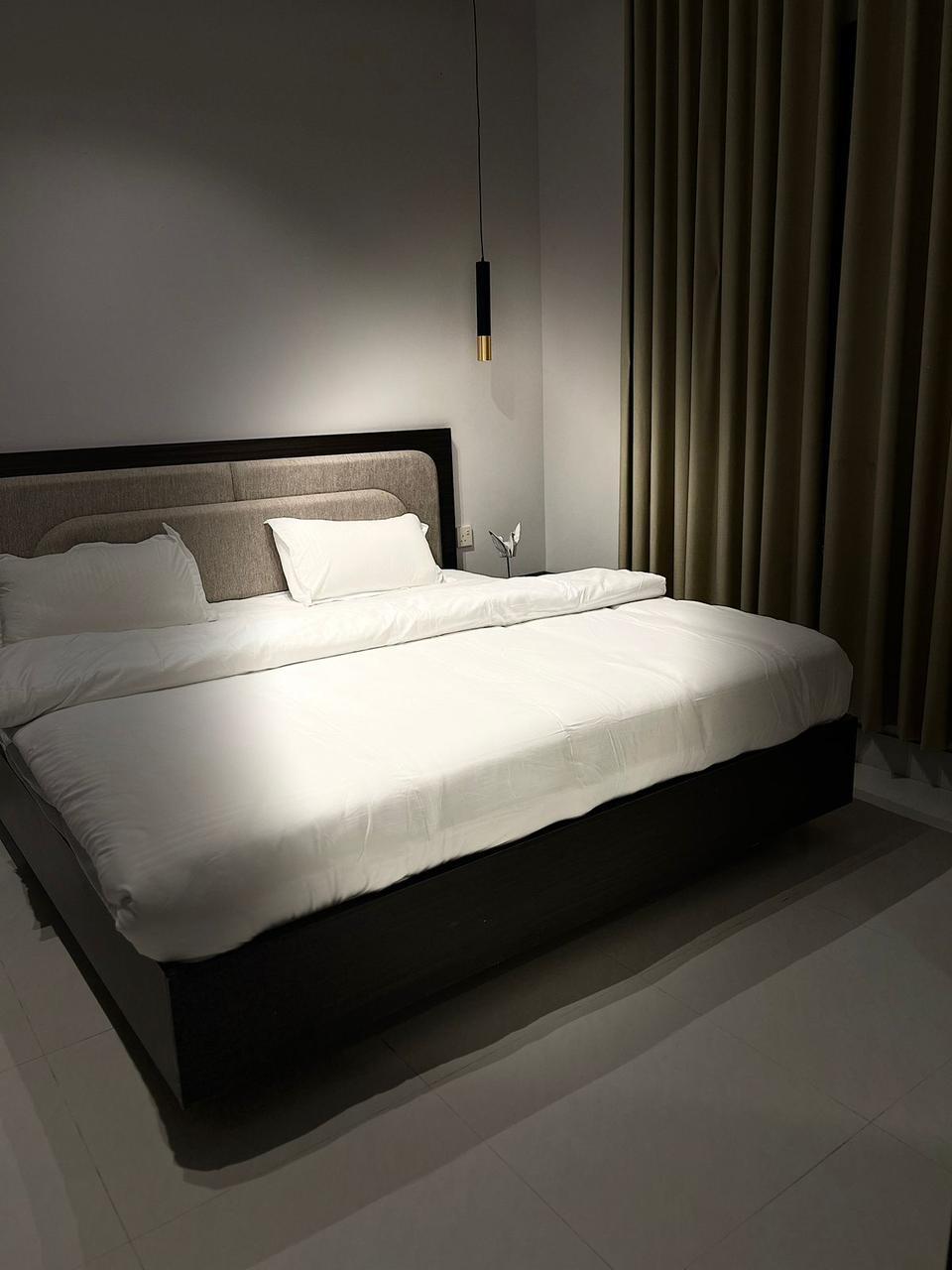 Elegant Studio with Self Check-in | 5764