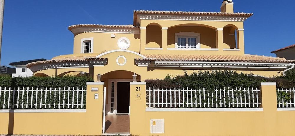Villa dos Teixos Exterior
