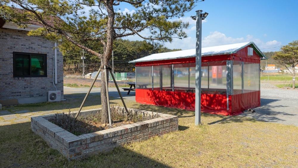 Taean Hansung Healingcamp Dokche Pension Exterior