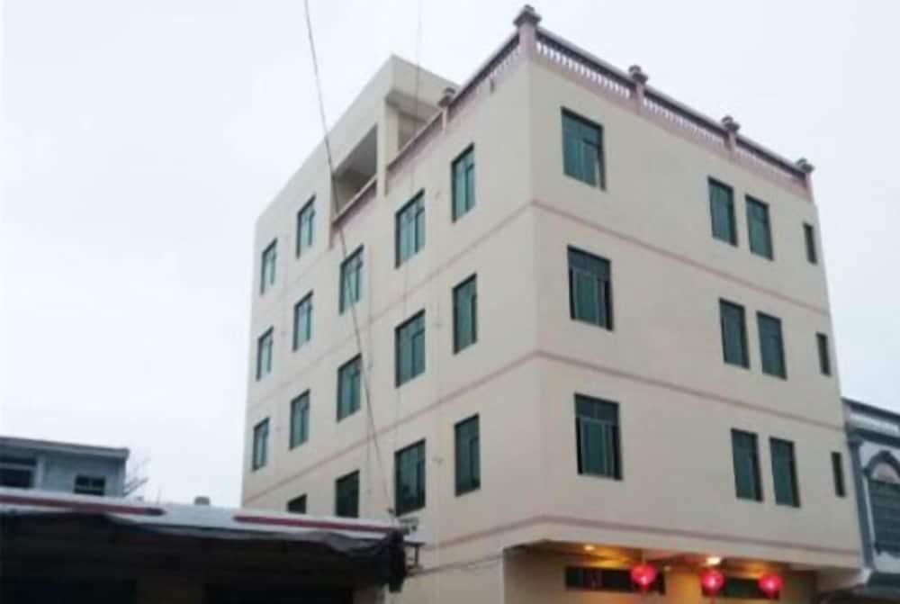 longzhou hostel Exterior