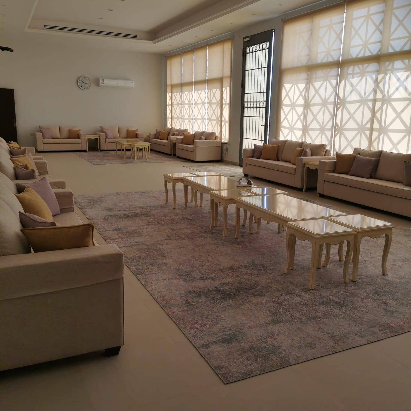 شاليه بتصميم انيق وبأثاث مريح وبسيط | 2368