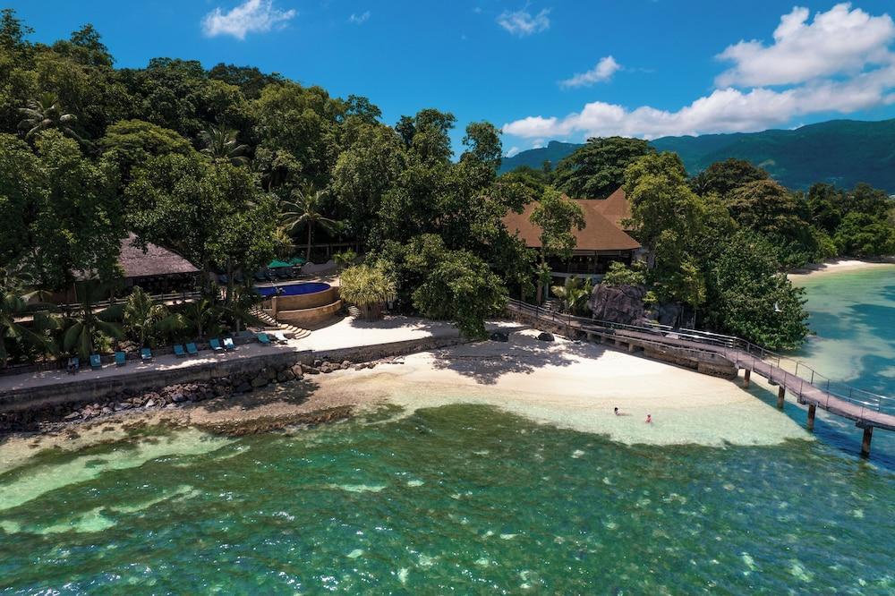 Cerf Island Resort Featured Image