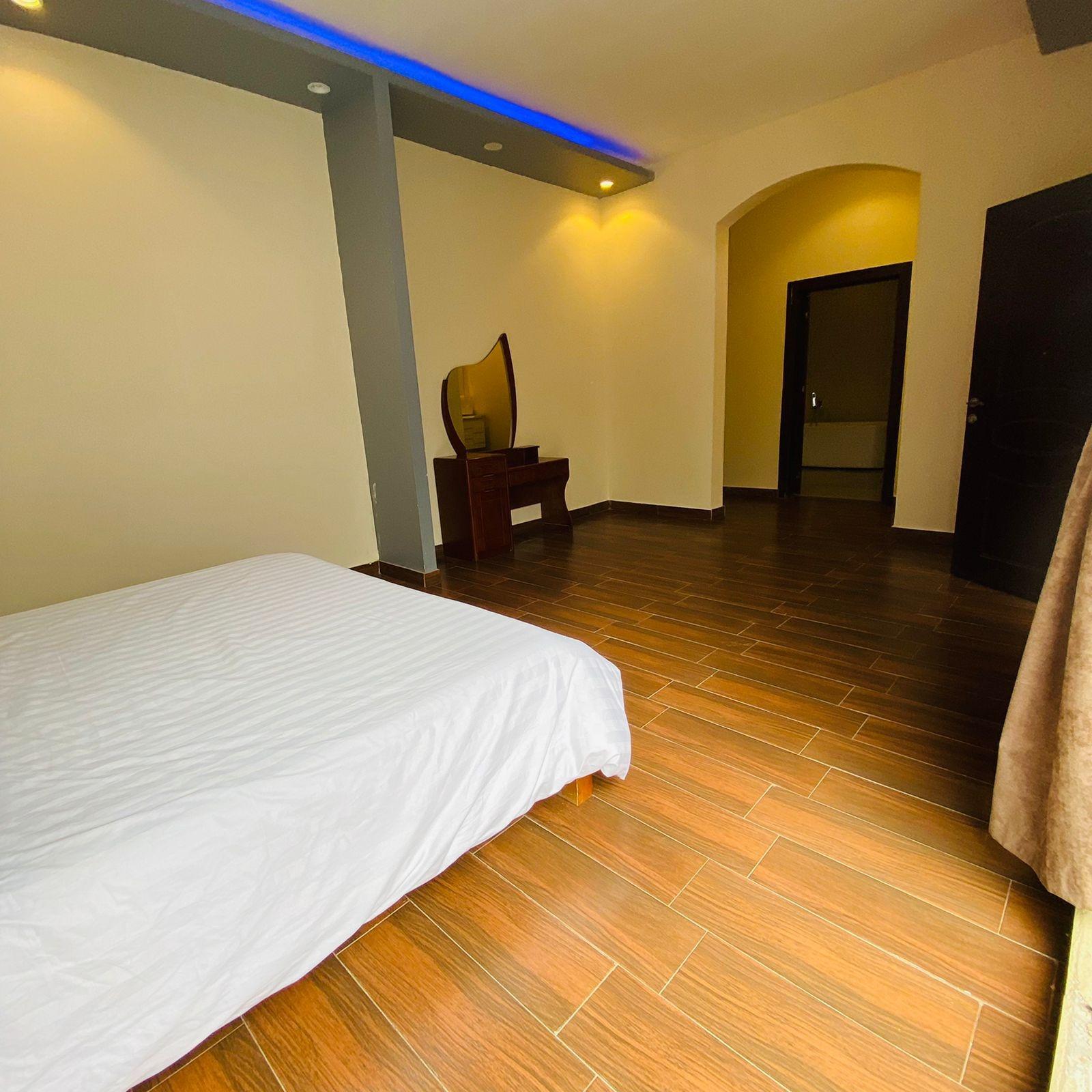 Attractive Chalet with Comfortable and Simple Furniture | 3629 Room
