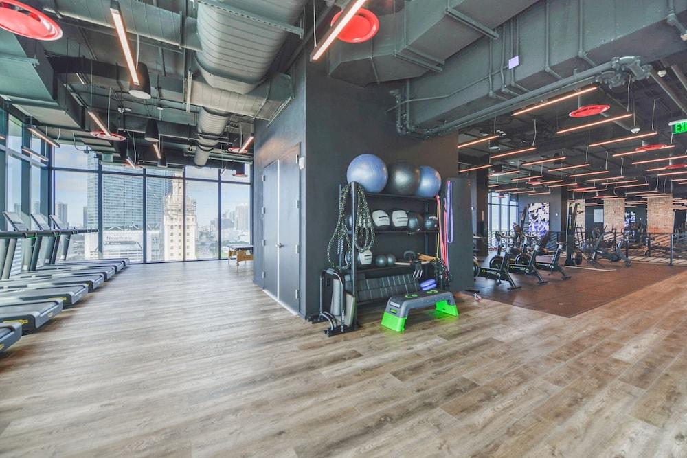 Extraordinary Studio with Amazing Views Fitness Facility
