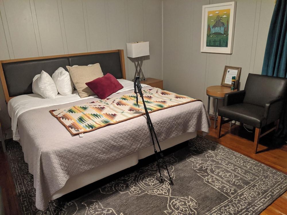 Loblolly Pines Adventure Camp Unit 3 Room