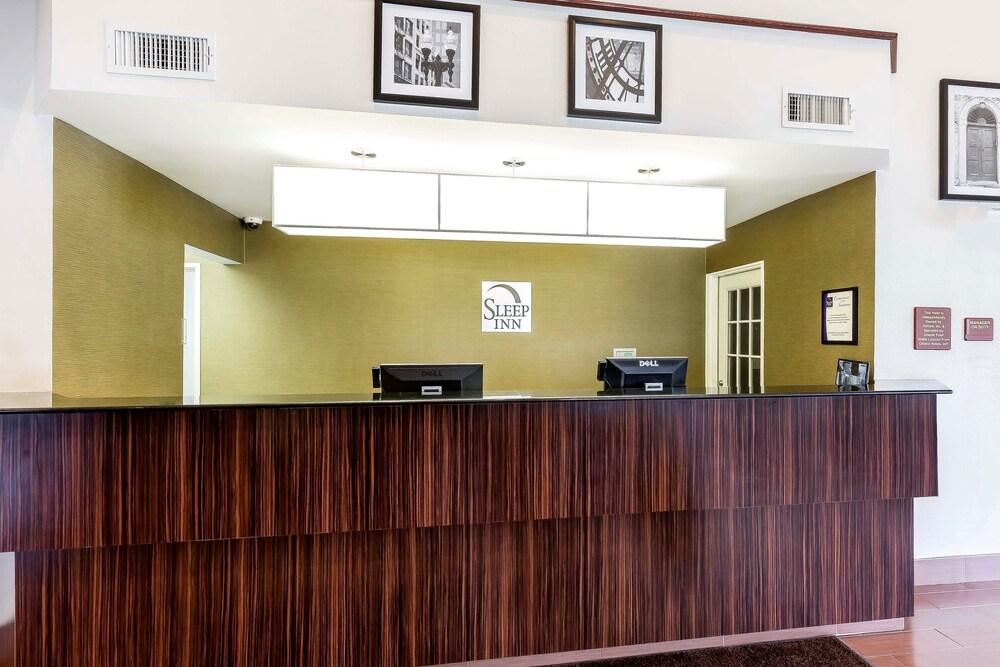 Sleep Inn Columbia Gateway Lobby