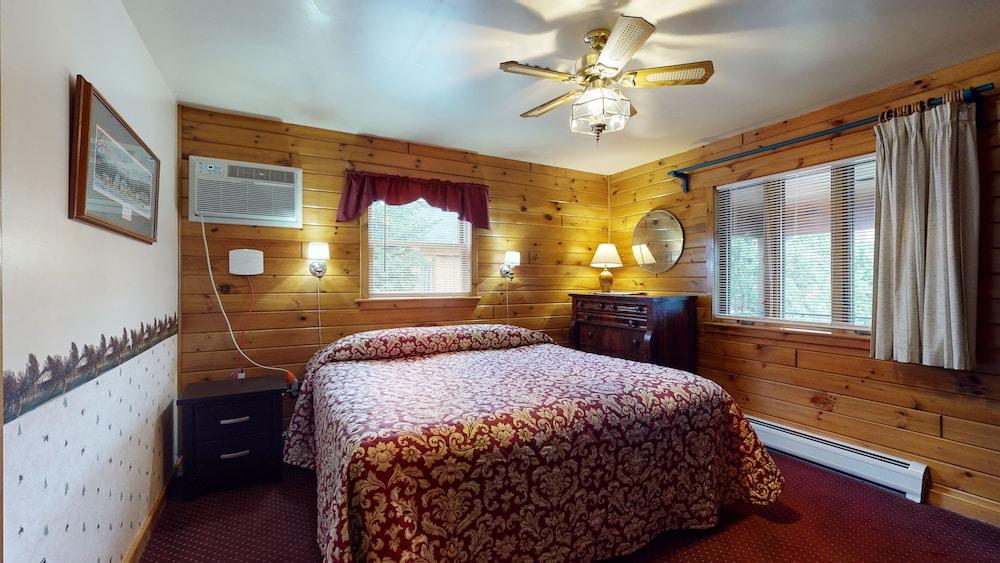 Trout House Village Resort Room