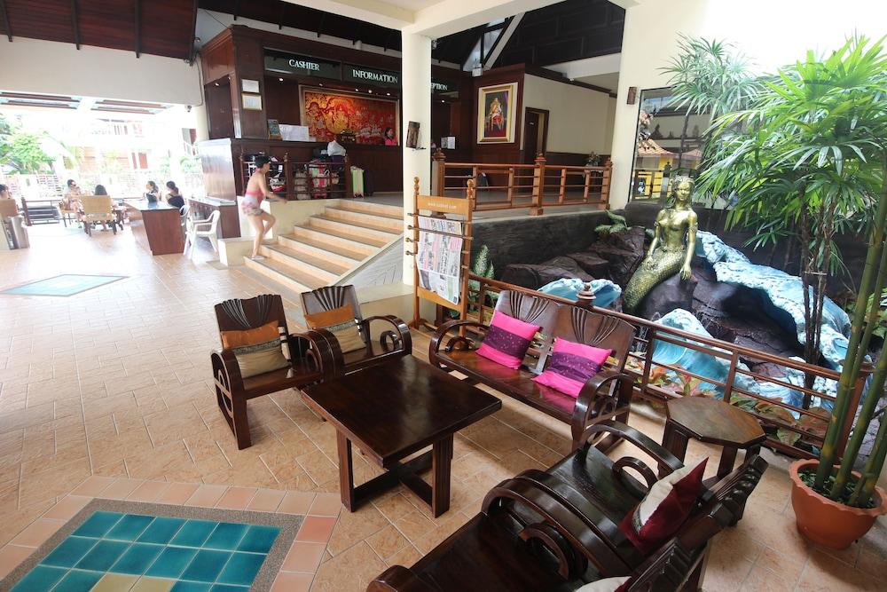 Phi Phi Hotel Lobby Sitting Area