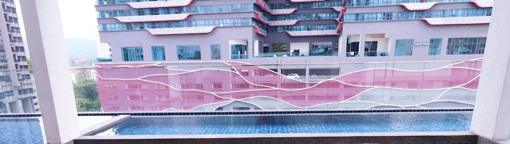 Reizz Residence Waterslide