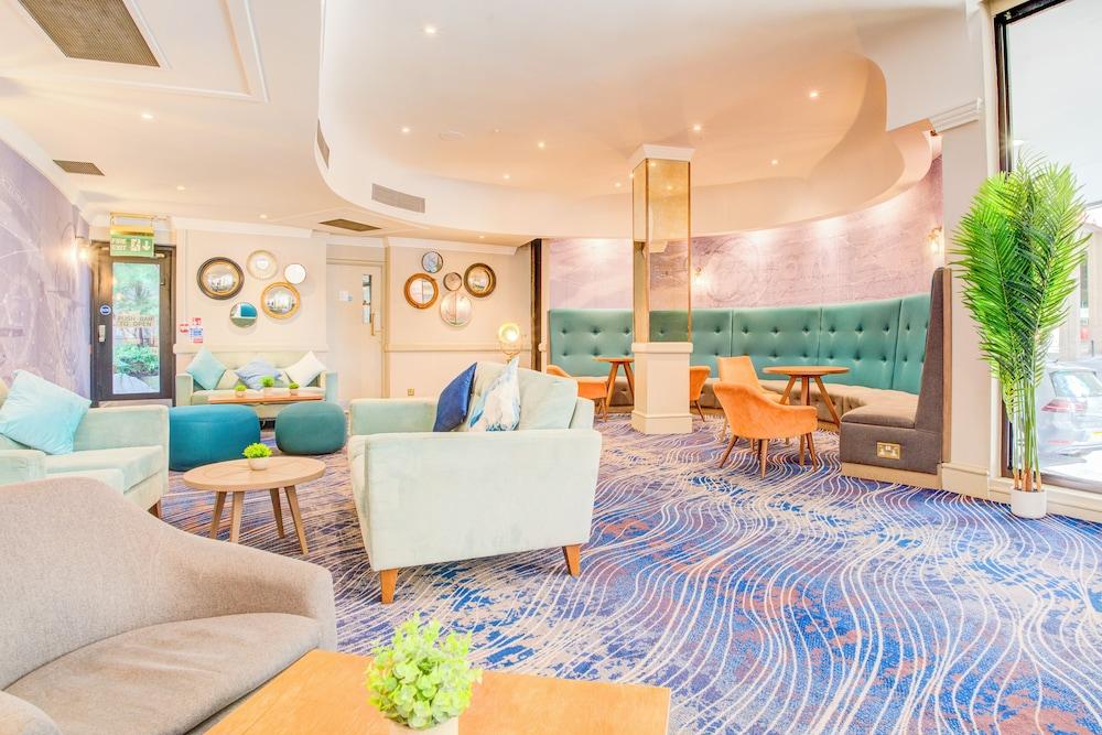 أتلانتيك تاور هوتل ليفربول باي سنداي الردهة