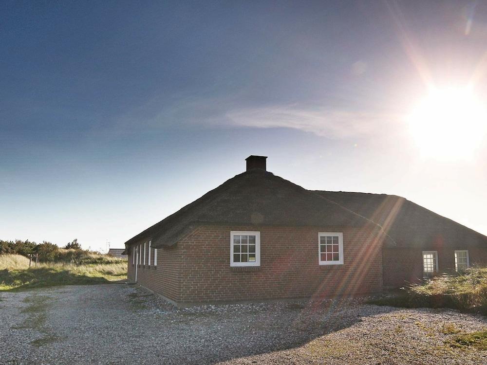 10 Person Holiday Home in Ringkobing