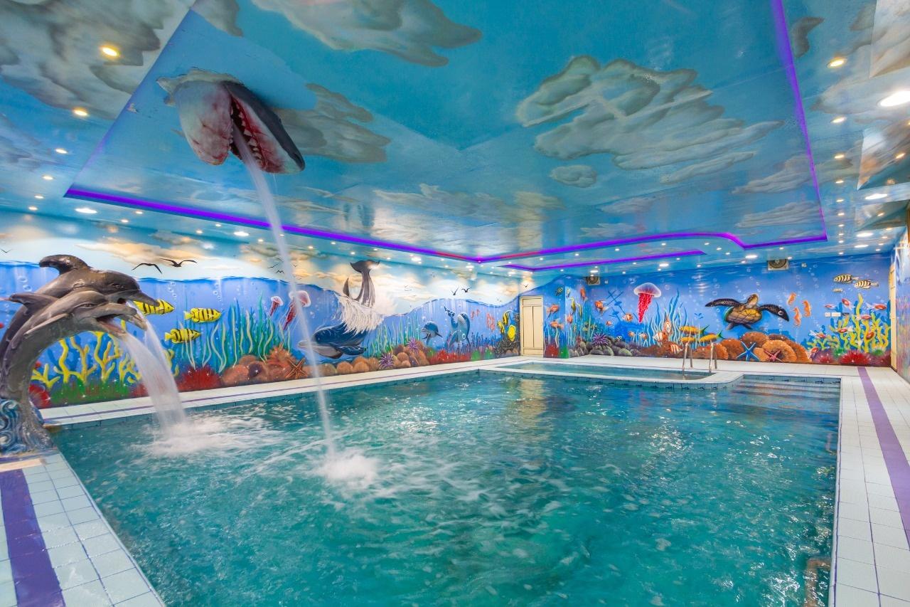 Elegant Istiraha with Pool | 2825 Featured Image