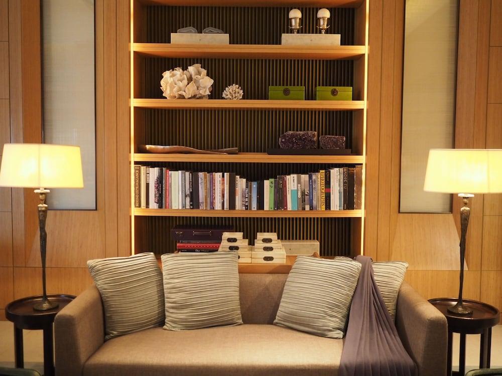 Upper House Hong Kong Lobby Lounge