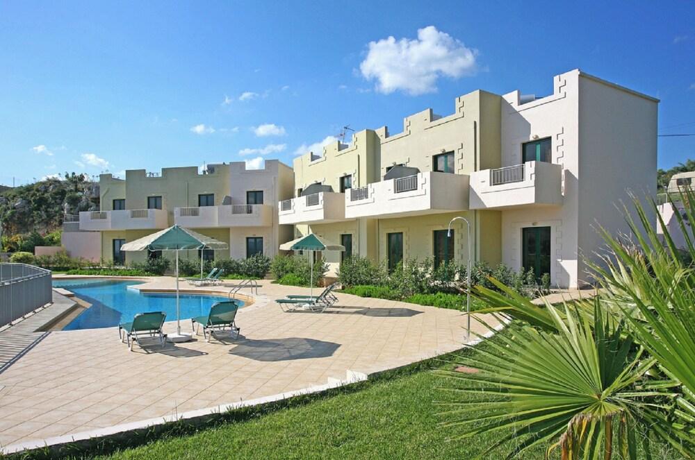 Aptera Paradise with Sea View Exterior