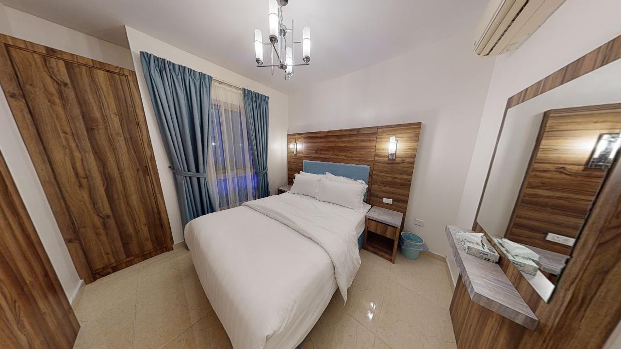 Attractive Chalet with Comfortable and Simple Furniture | 989 Bedroom