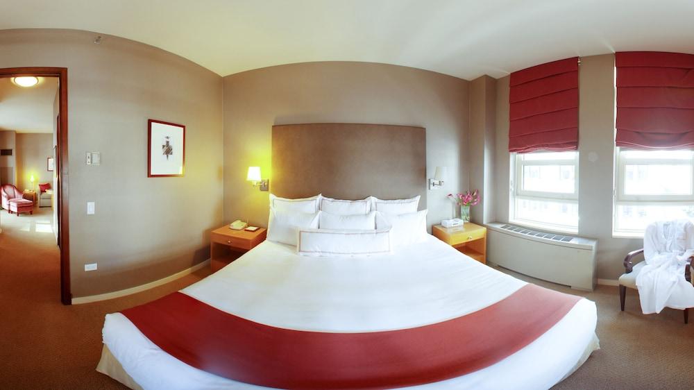 هوتل جيراف باي ليبراري هوتل كولكشن غرفة