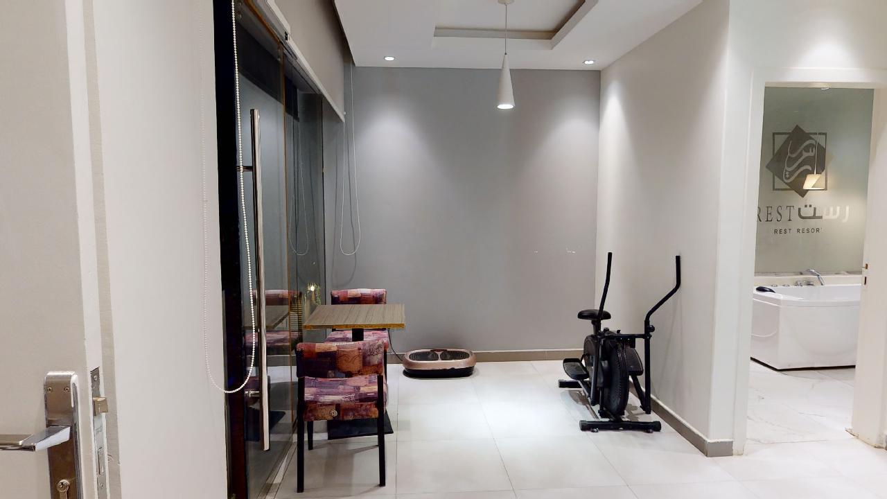 Luxurious Chalet with Jacuzzi | 113 Gym