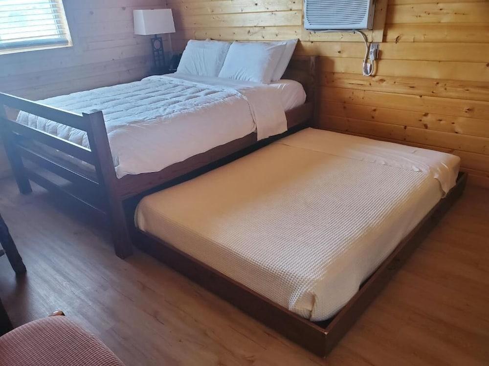 Cabins at Grand Canyon West Room