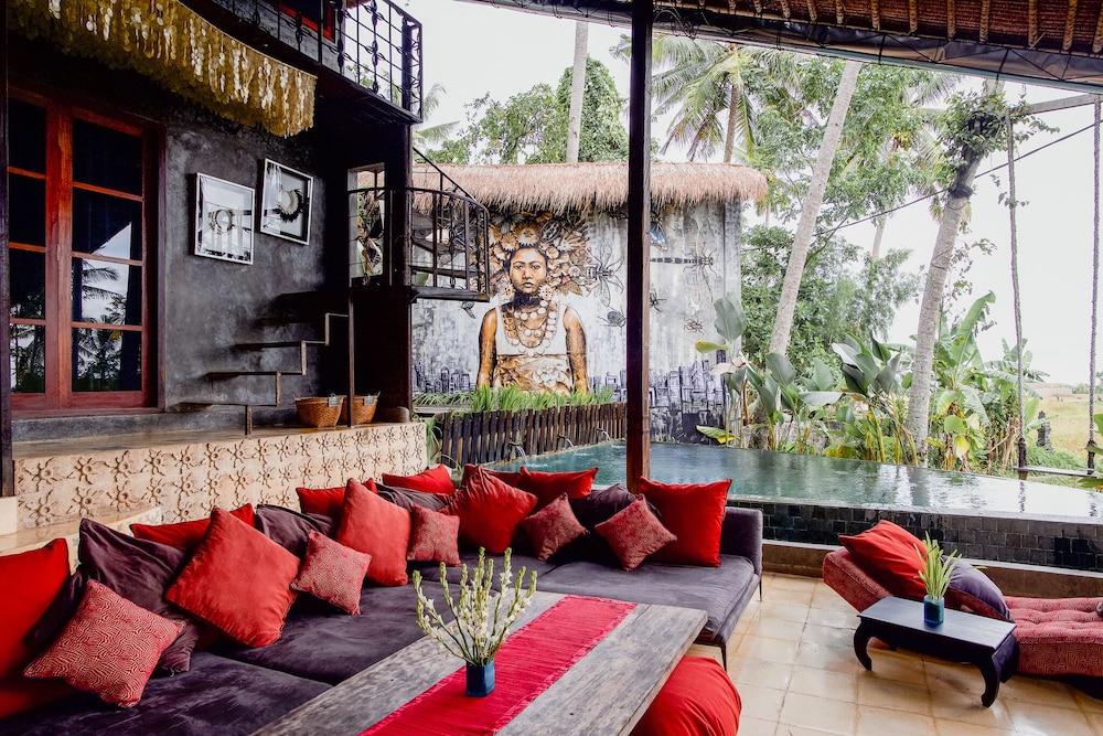 Firefly Eco Lodge Featured Image