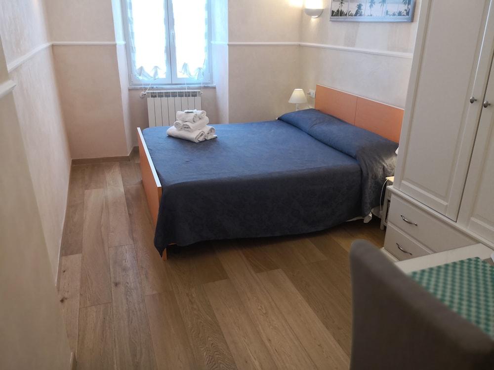 ألا مارينا أفيتاكاميري غرفة