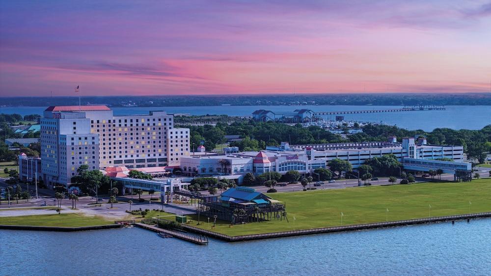 Harrah’s Gulf Coast – A Caesars Rewards Destination